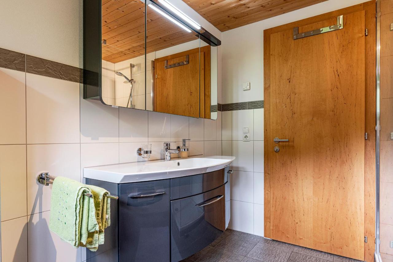 Ferienwohnung Haus grüner Wald Bartholomäberg Exterior foto