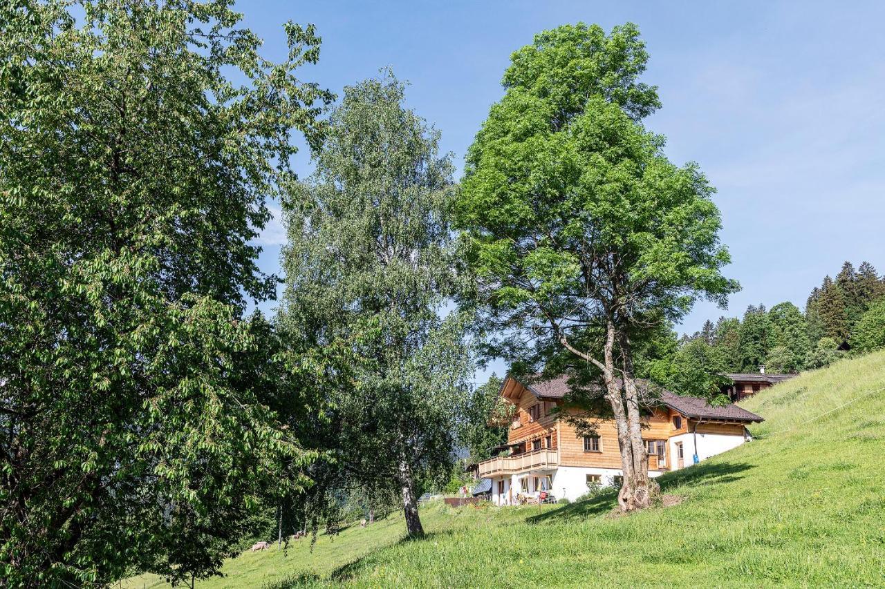 Ferienwohnung Haus grüner Wald Bartholomäberg Exterior foto