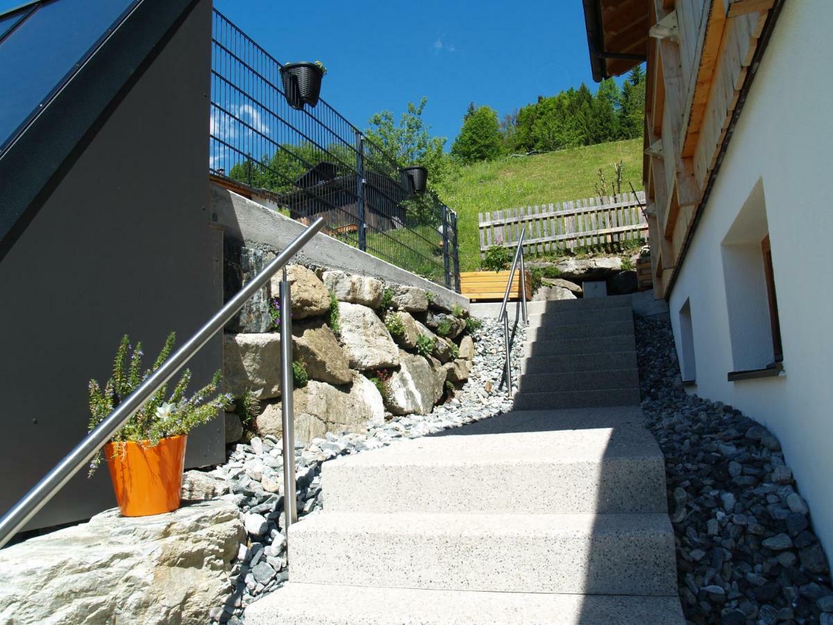 Ferienwohnung Haus grüner Wald Bartholomäberg Exterior foto